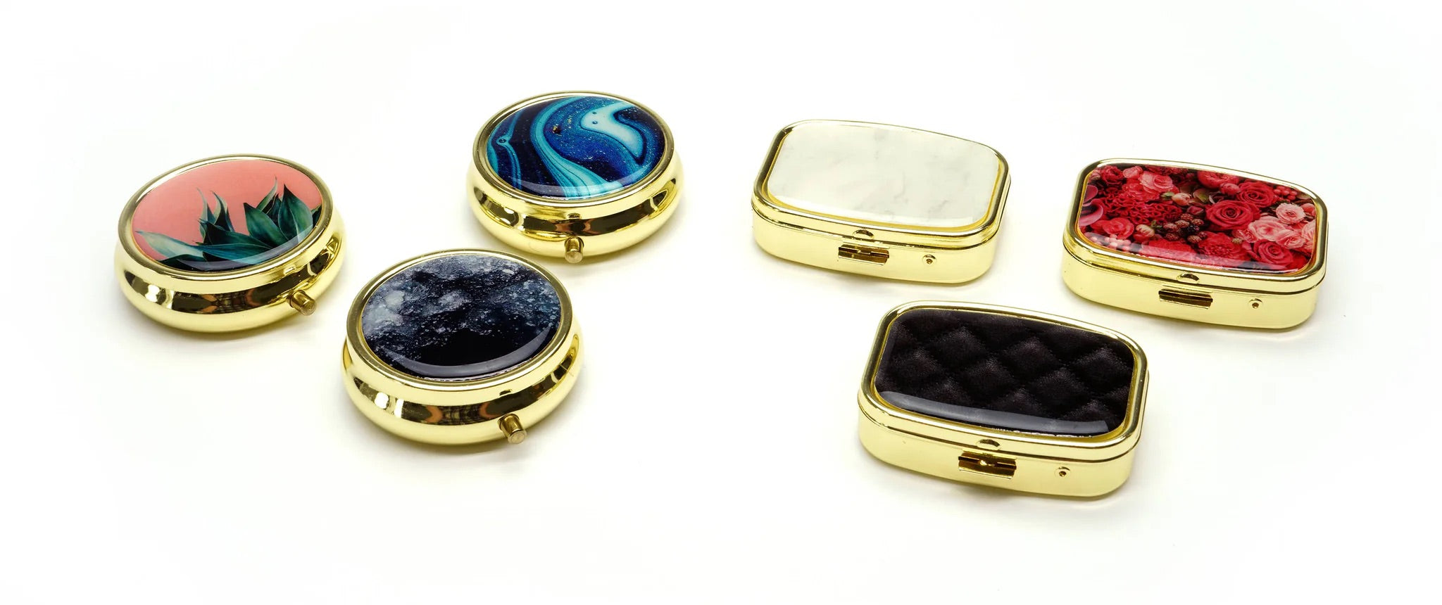 Wellness Keeper Womens Pocket-Sized Gold-Tone Pill Case