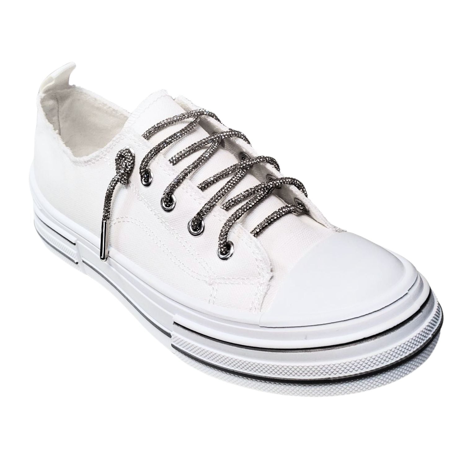 Very G Womens Aman 2 Lace Up Canvas Sneaker, White