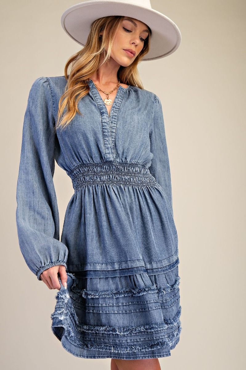 Easel Womens Fray Ruffle Bottom Washed Chambray Dress