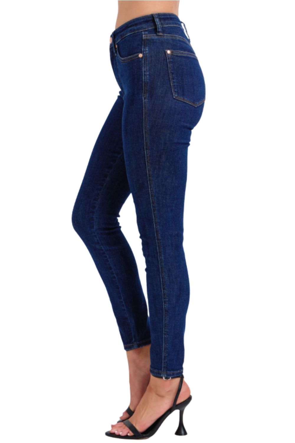 Judy Blue Womens Mid Rise Tummy Control Classic Fit Denim Jeans