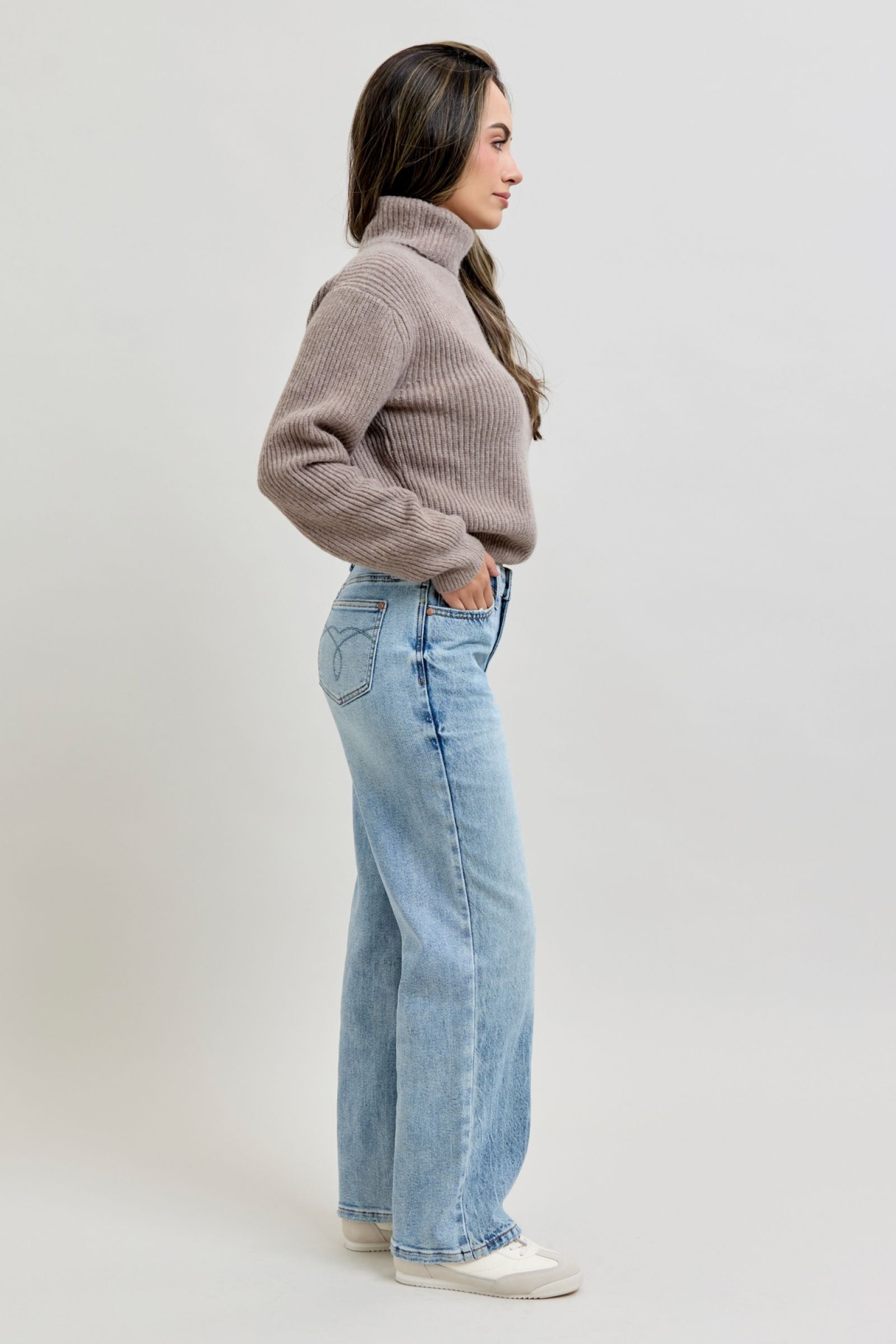 Judy Blue Womens Mid Rise Petite Rigid Magic Straight Jeans