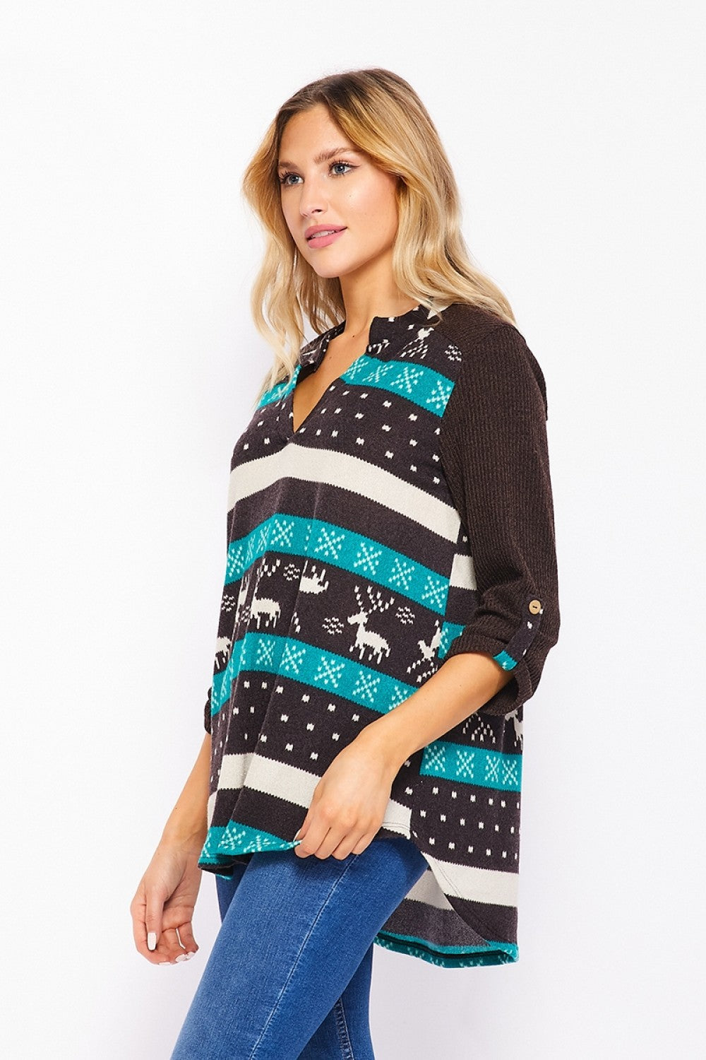 HoneyMe Womens Reindeer Stripe Pattern Roll Tab Sleeve Knit Top