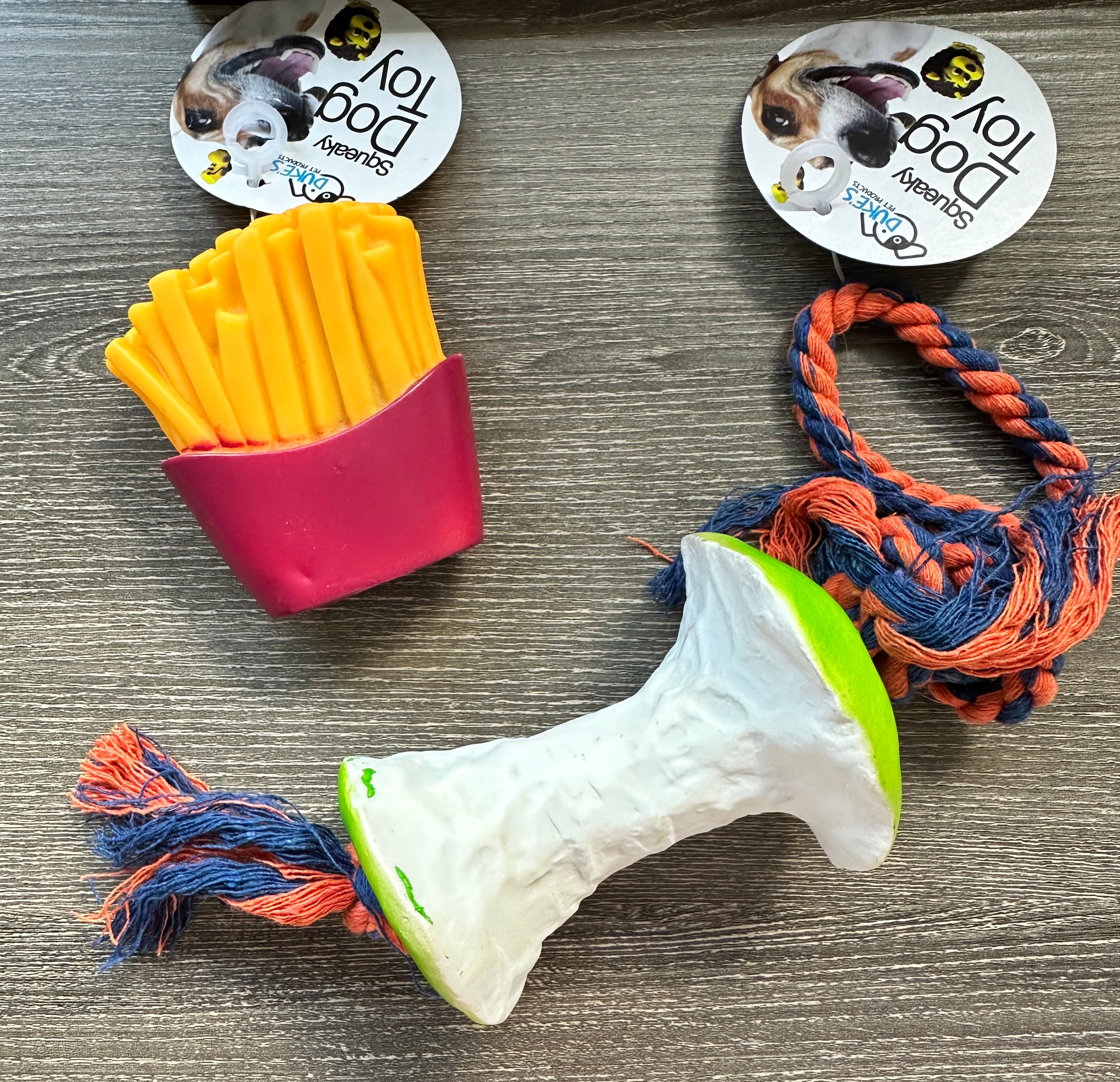 Duke's Squeeking Pet Toy