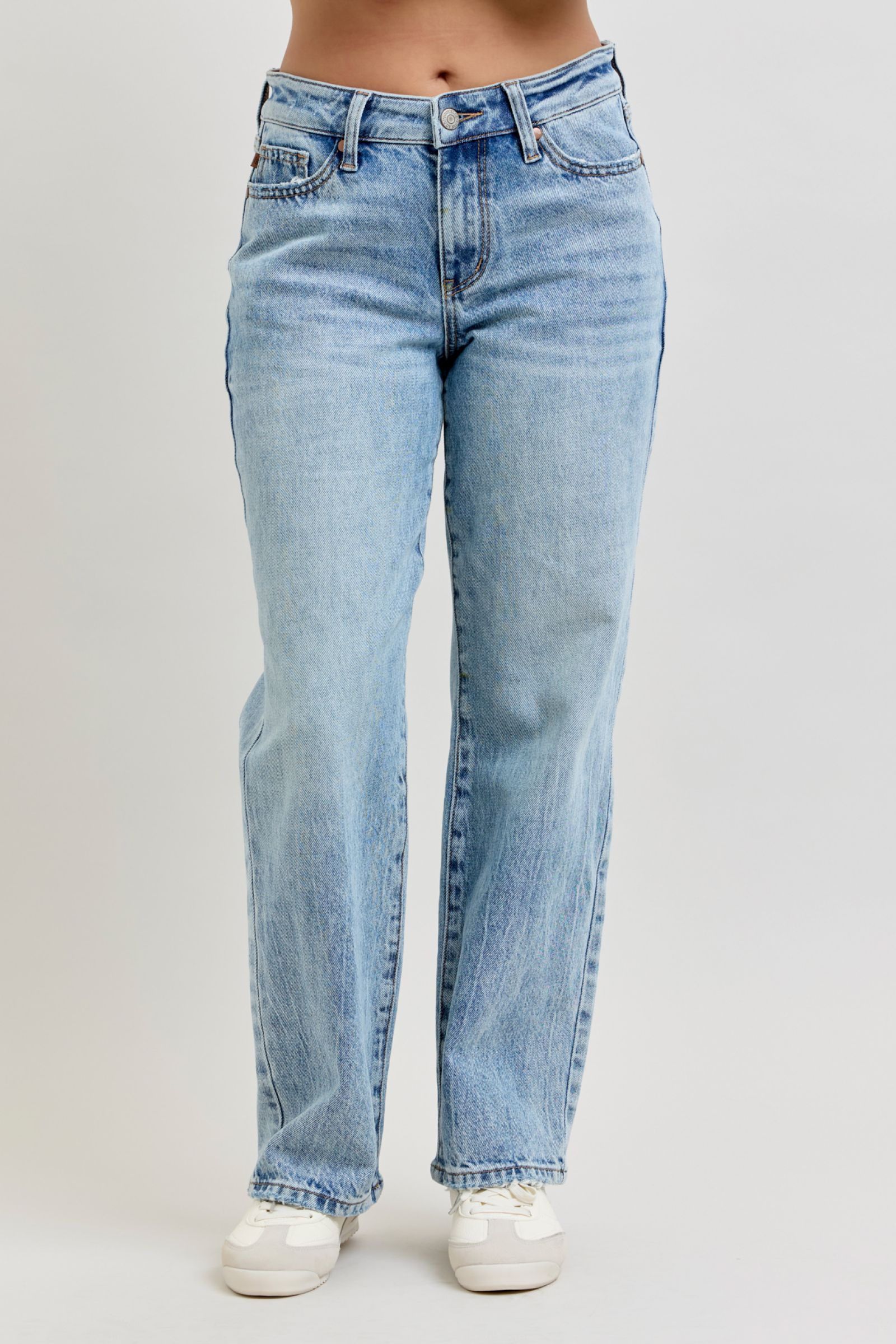 Judy Blue Womens Mid Rise Petite Rigid Magic Straight Jeans