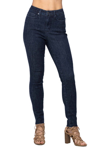 Judy Blue Womens Handsand Mid Rise Relaxed Fit Jeans