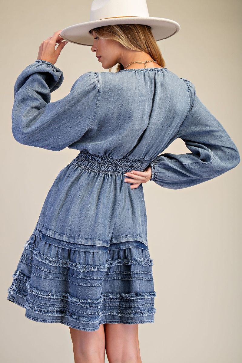 Easel Womens Fray Ruffle Bottom Washed Chambray Dress