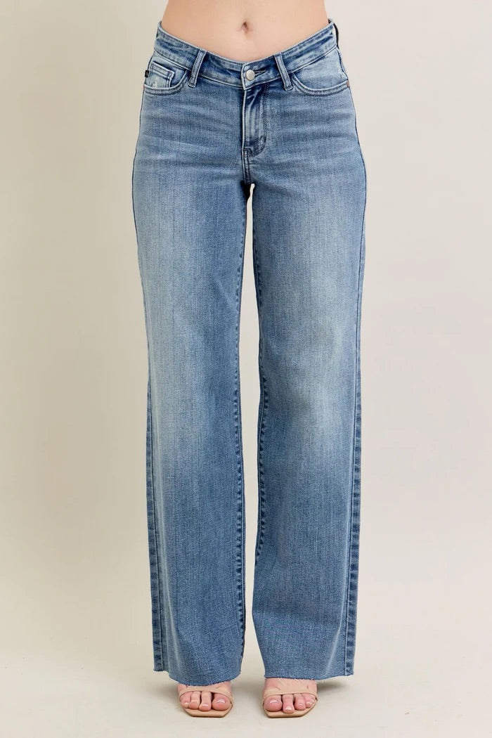 Judy Blue Womens V-Front Baggy Straight Leg Jeans