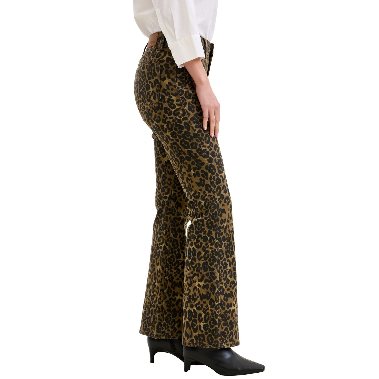 Judy Blue Womens High Waisted Bootcut Leopard Print Jeans