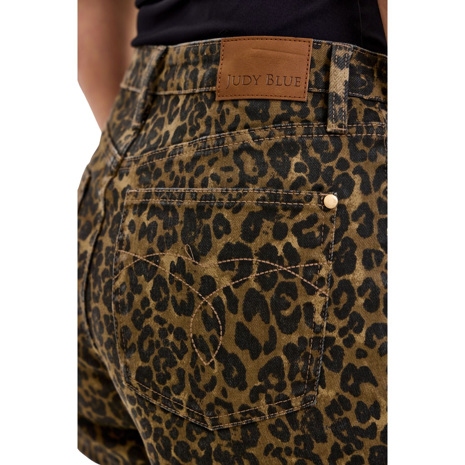 Judy Blue Womens High Waist Rigid Magic Leopard Print Denim Short