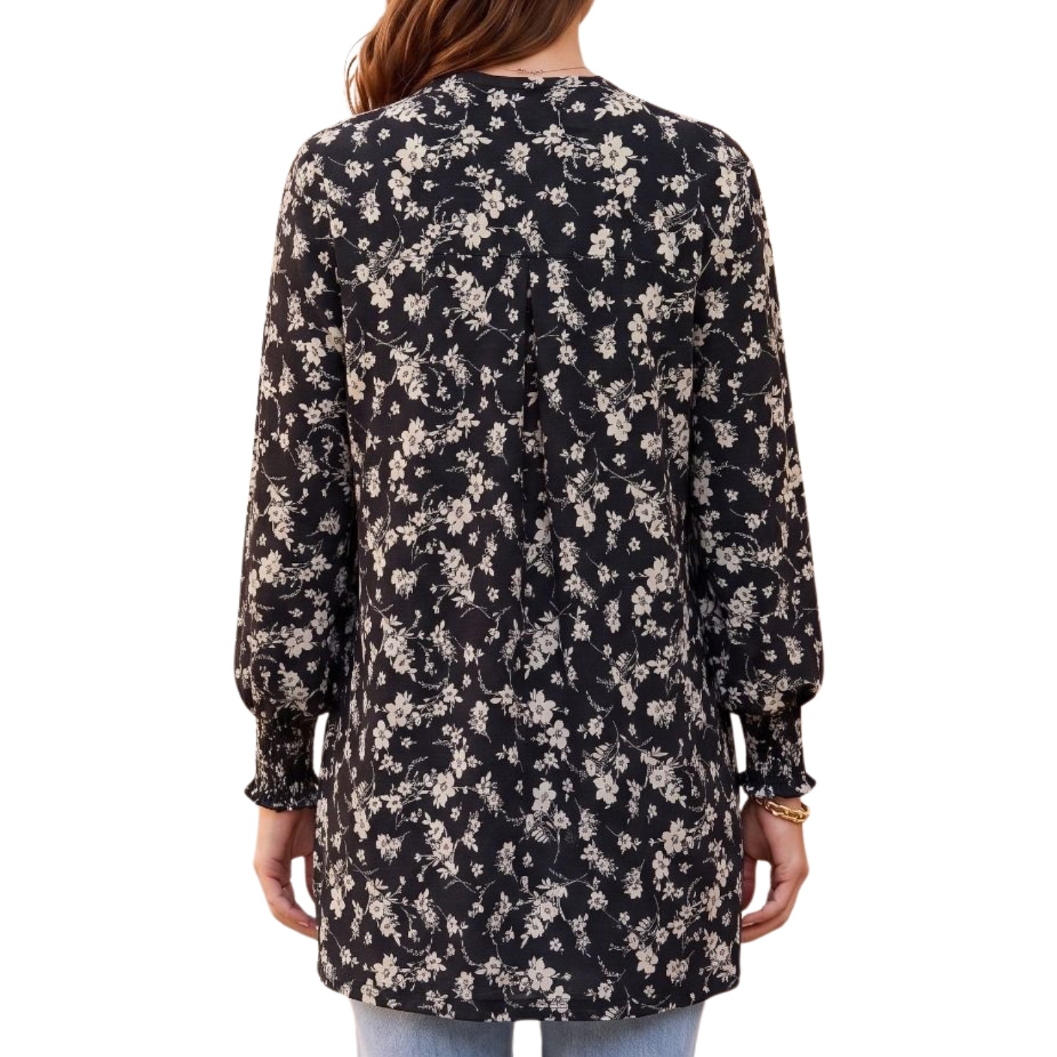 Dear Scarlett Womens Lizzy Wrinkle-free Smocked Sleeve Cardigan, Black Floral