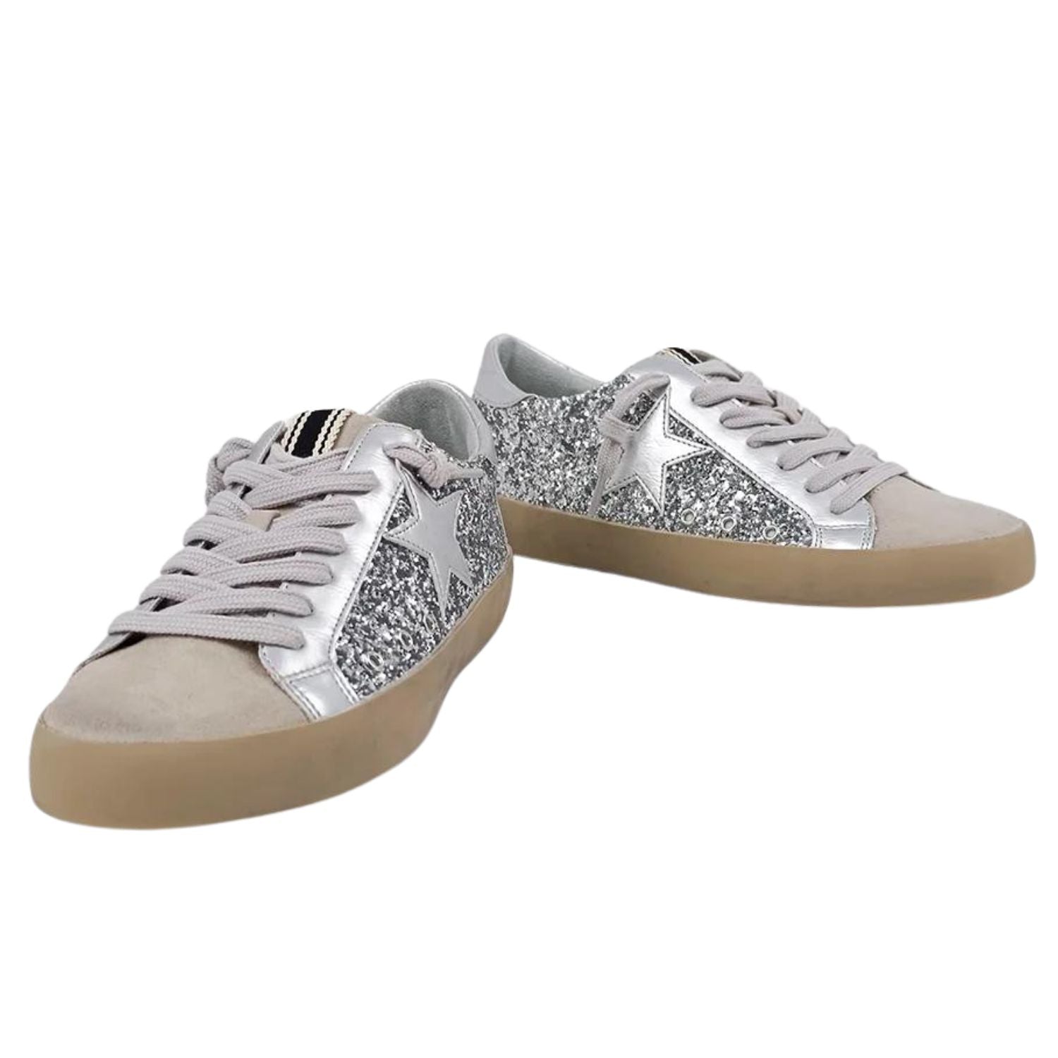 Shu Shop Womens Paula Silver Shimmer Pre-Scuffed Fashion Sneakers