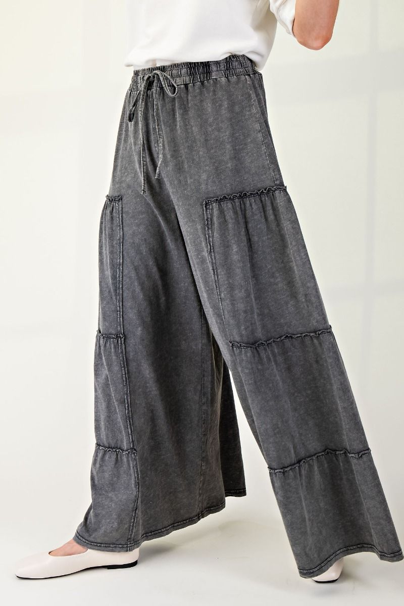 Easel Womens Mineral Washed Wide Leg Tiered Pant, Black