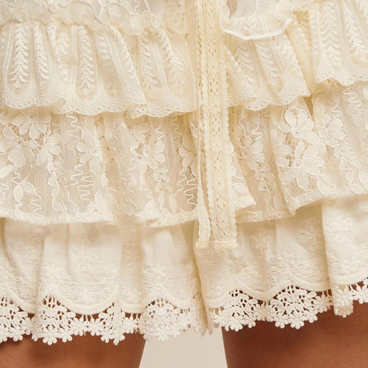 Listicle Women's Tiered Floral Lace Ruffle Shorts with Drawstring, Cream