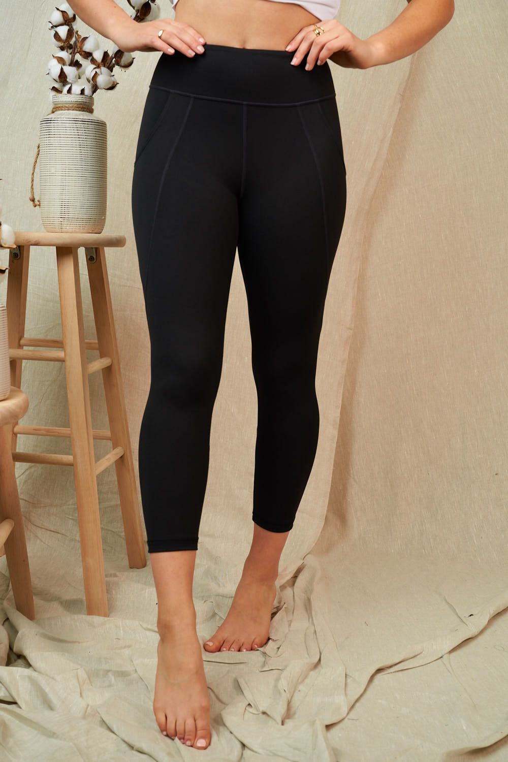 White Birch Womens Solid Knit Leggings With Pockets