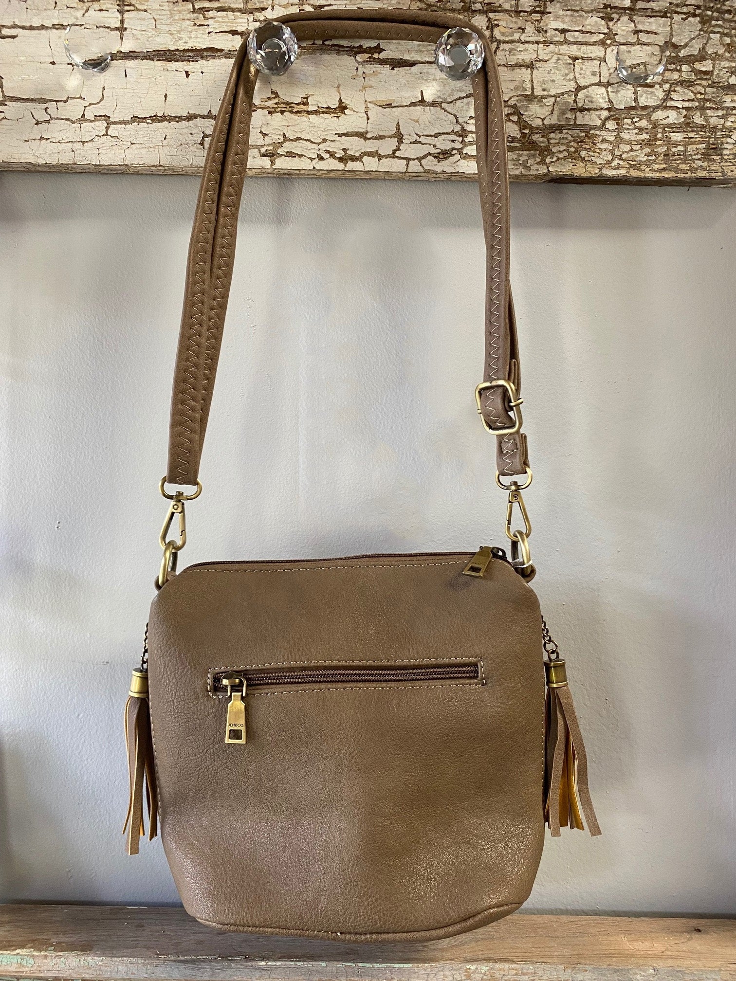 Jen & Co. Womens Dylan Vegan Leather Crossbody Concealed Carry Handbag