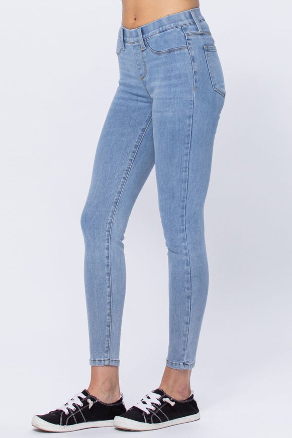 Judy Blue Womens Pull-On Mid Rise Skinny Jeggings, Light Blue Denim