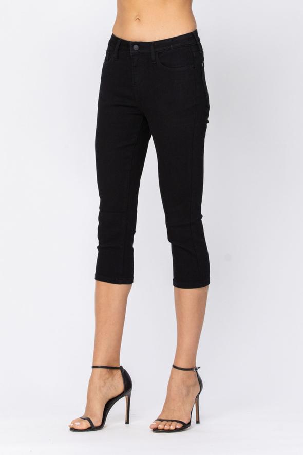 Judy Blue Womens Mid Rise Skinny Capris