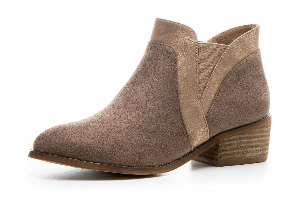 Corkys Boutique Womens Crisp Slip-on Sueded Ankle Bootie