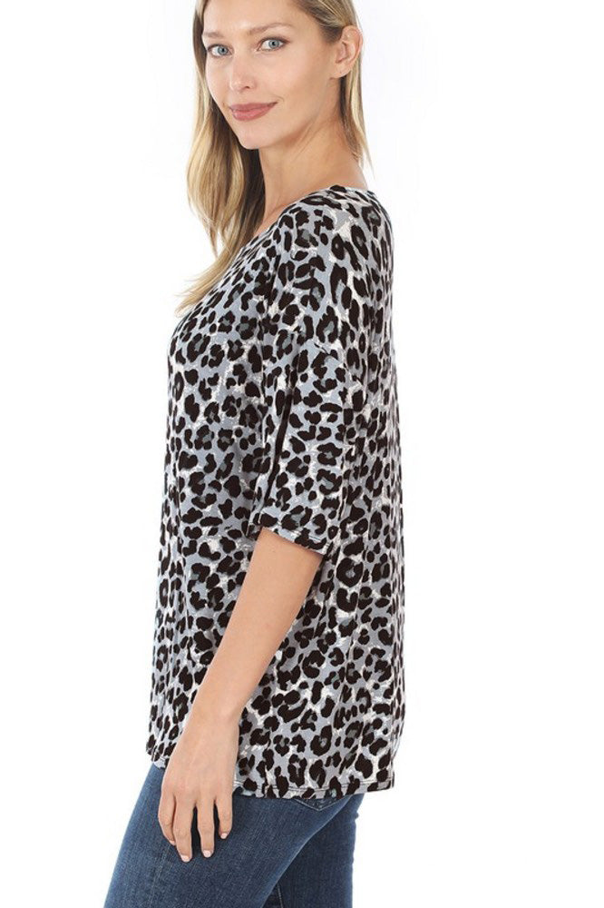 Zenana Womens Leopard Half Sleeve Top