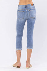 Judy Blue Womens Mid Rise Destroyed Skinny Fit Capris