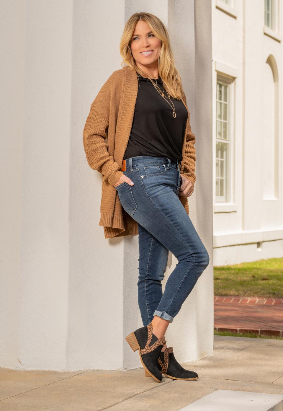 Corkys Boutique Womens Crisp Slip-on Sueded Ankle Bootie