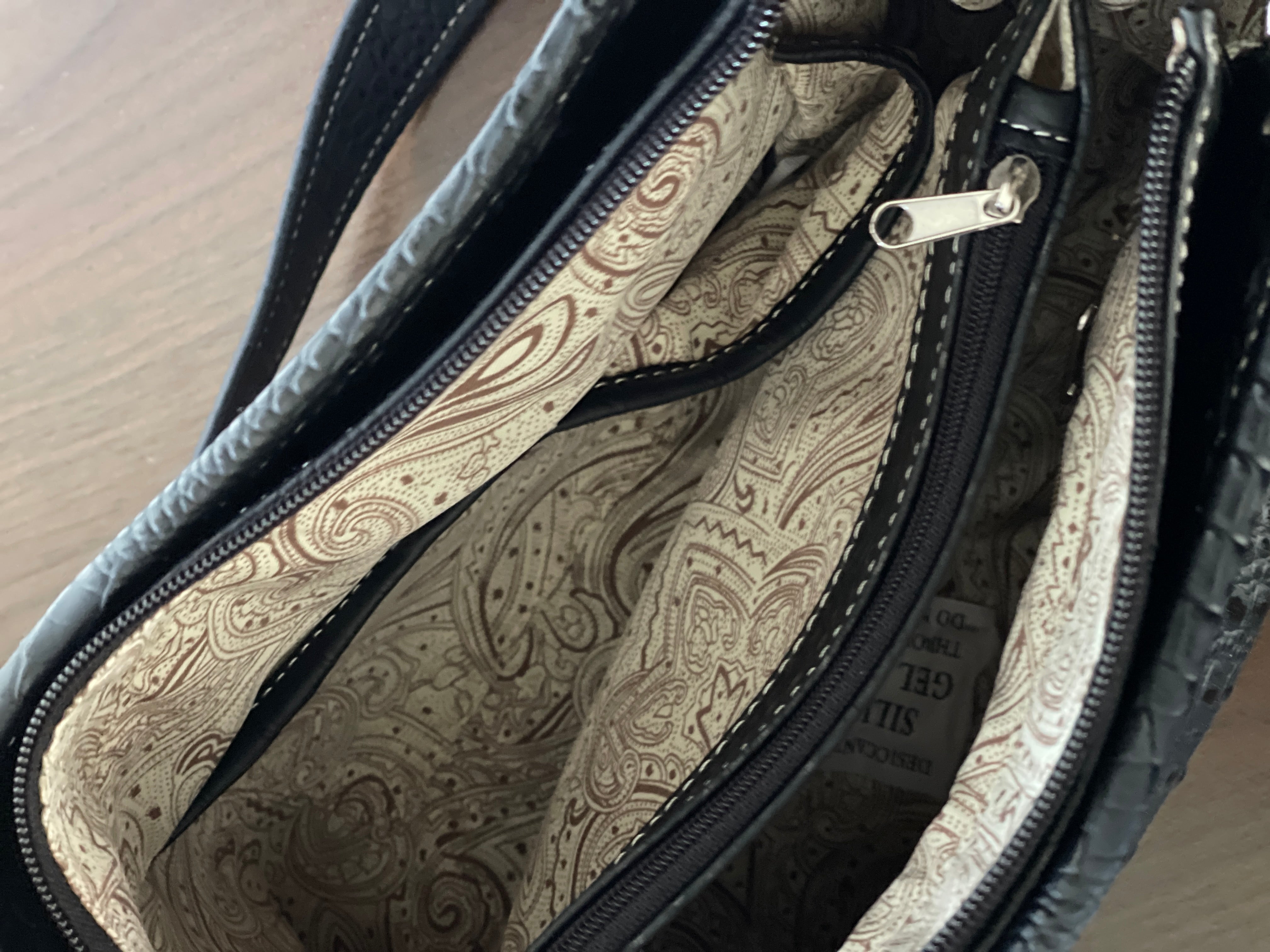 Blazin Roxx Handbag, Purse, Black Statchel