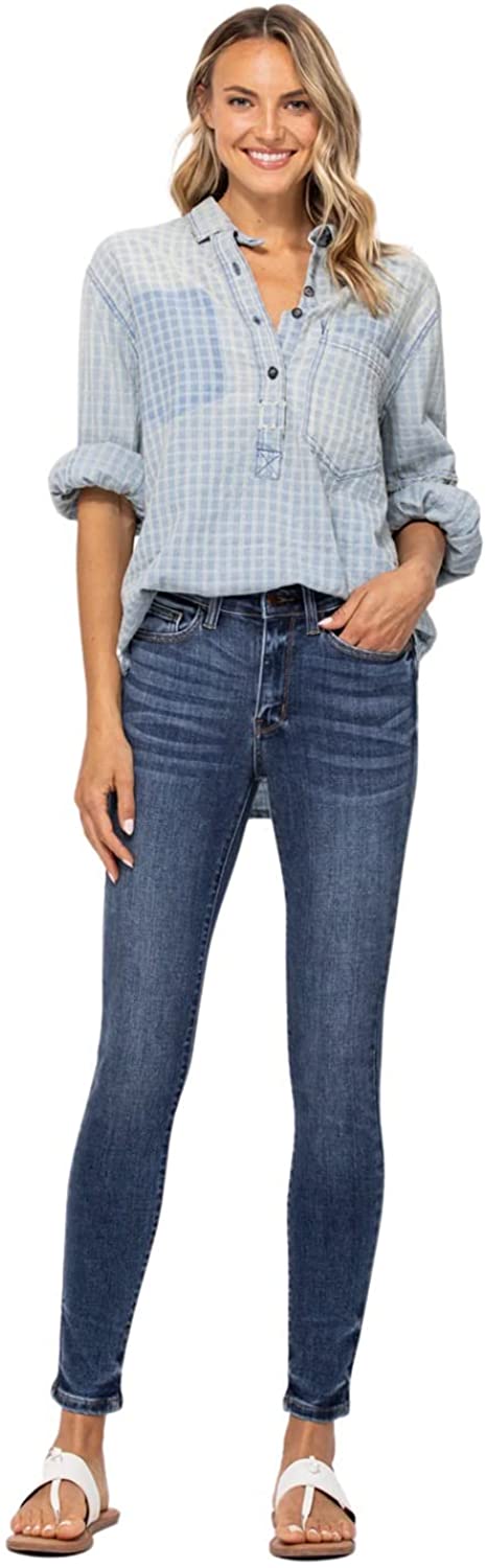 Judy Blue Womens Handsand Classic Mid Rise Skinny Jeans