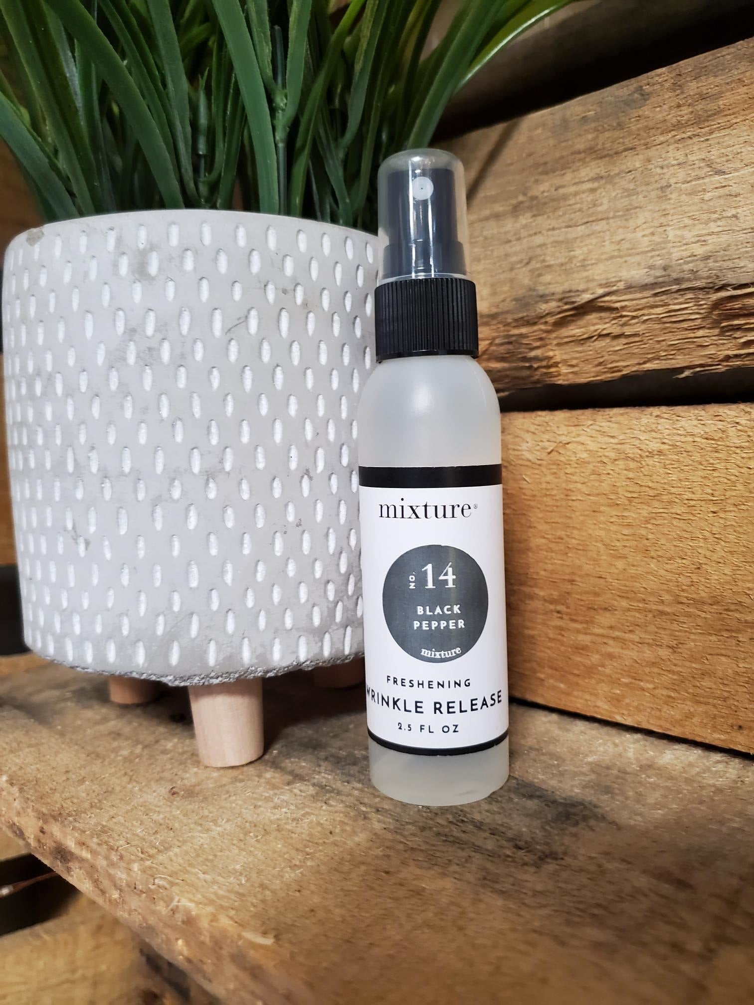 Mixture Travel Size Wrinkle Release Spray, 2.5 oz