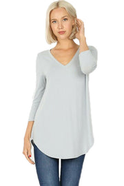 Zenana Womens V-Neck Round Hem 3/4 Sleeve Top, Light Grey